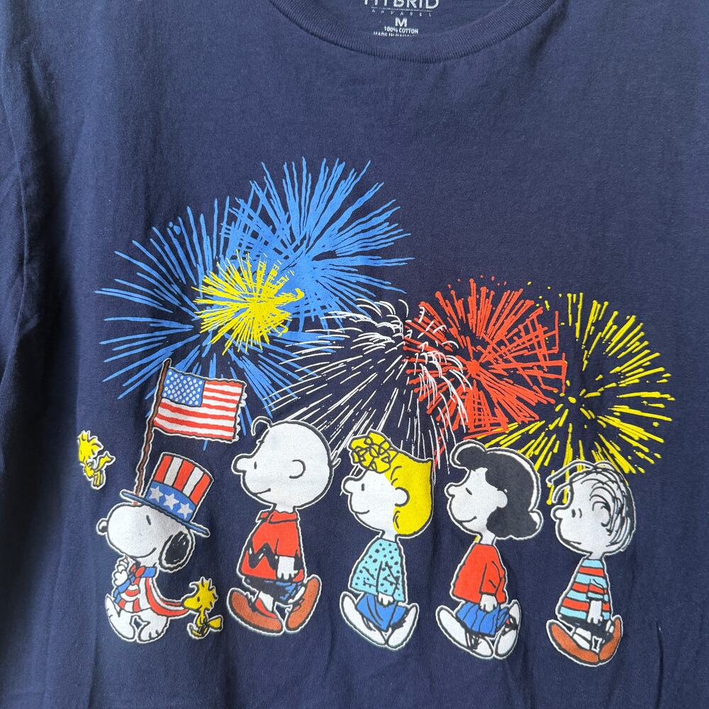 Peanuts Snoopy 4th of July Graphic Tee Size M - Picture 3 of 4